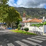 Largo Dos Milagres, A In Madeira Машику