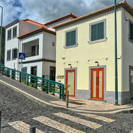 Apartment Largo Dos Milagres, A In Madeira