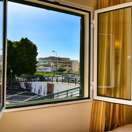 Largo Dos Milagres, A In Madeira