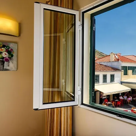 Largo Dos Milagres, A In Madeira * Machico (Madeira)