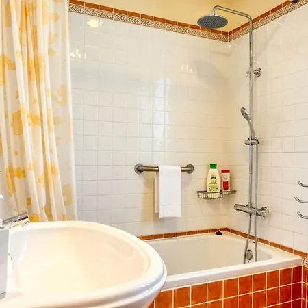Largo Dos Milagres, A In Madeira Apartment