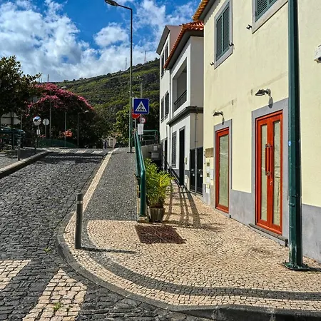 Largo Dos Milagres, A In Madeira *