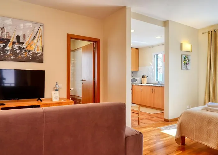 Largo Dos Milagres, A In Madeira Apartamento Machico (Madeira)