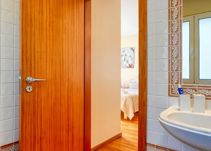 Largo Dos Milagres, A In Madeira